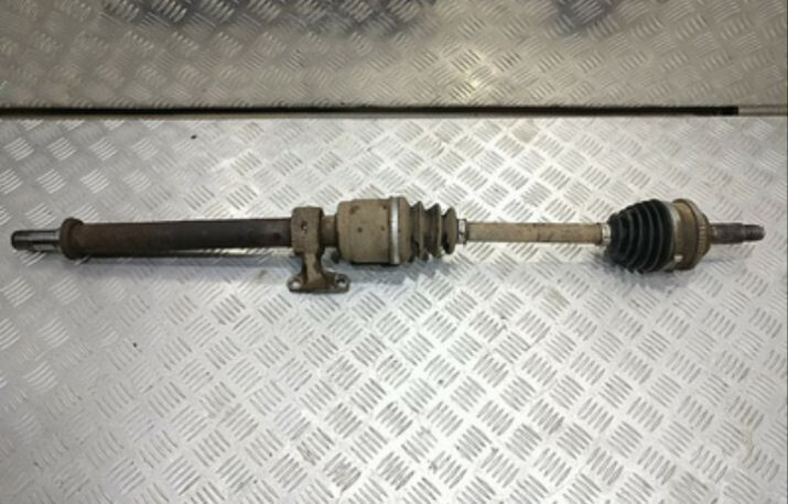 Піввісь ліва 44306S1AE01   Honda Accord