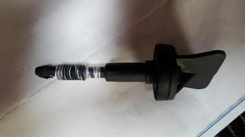 Сливная пробка радиатора Ford Transit  1996 2.5 Дизель 