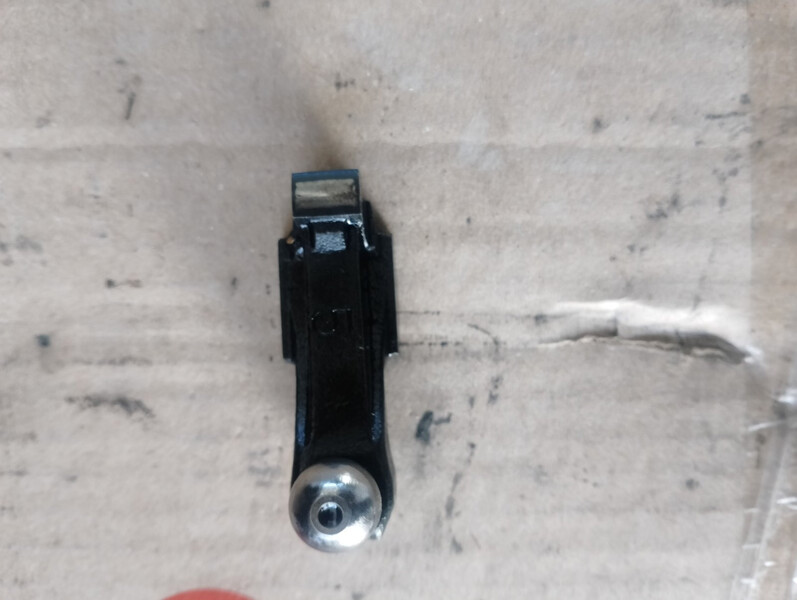 Роке клапана гбц Mazda 323  1991 1.7 Дизель 