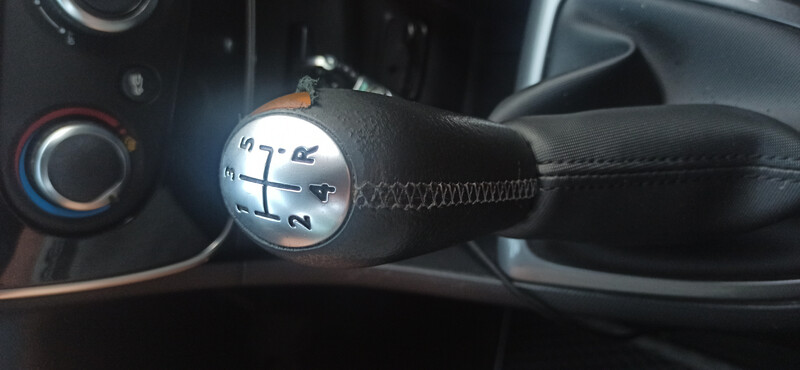 Ручка КПП Renault Clio универсал 2015 г.  1.5 л дизель Винница