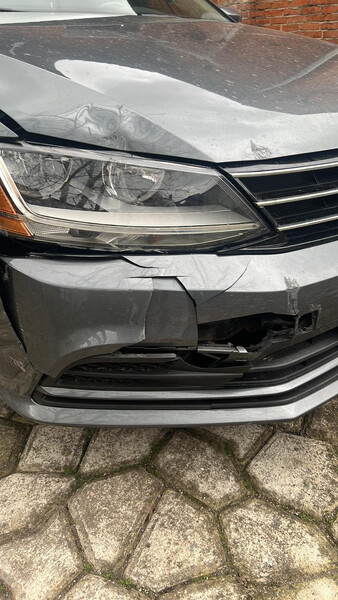 Скло фари правої Volkswagen Jetta SE 2016 1.4 Бензин Львов