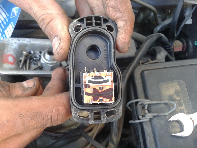 Расходомер воздуха 3437224035   Mercedes C-Class, Mercedes E-Class, Mercedes G-Class, Volkswagen Passat