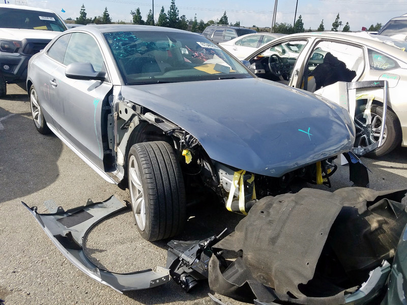 Капот Audi A5 купе 2015 г.  2.0 л бензин Киев