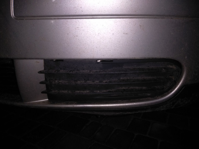 Решетка бампера правая Volvo V50  2005 универсал 1.8 Бензин Сумы