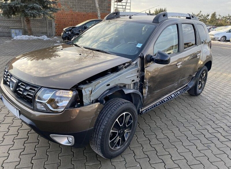 Крыло переднее Dacia Duster  2017 универсал 1.5 Дизель Ровно