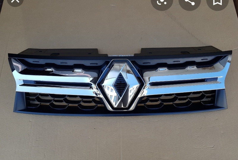 Решетка радиатора в сборе Renault Duster 2017 г.  1.6 л бензин Запорожье