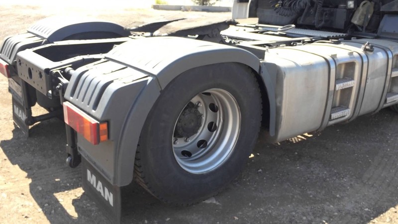 Задние правое крыло евро 3 MAN TGA  2006 12.0 Дизель Сумы