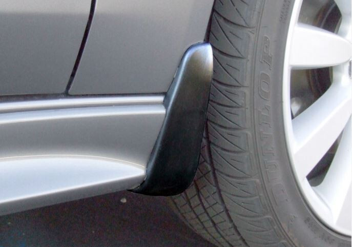 Бризговики передні Mitsubishi Lancer 9  2007 2.0 Бензин Миколаїв