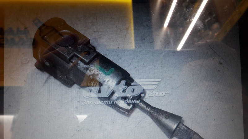 Личинка замка двери 107837167BA   Volkswagen Polo