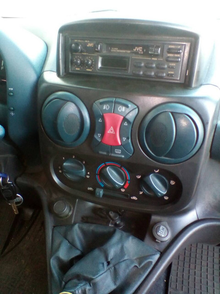 Кнопки стеклоподъемника Fiat Doblo  2003 1.2 Бензин Львов