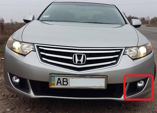 Пластиковая решетка под левую противотуманку Honda Accord CU 2008 2.4 Бензин Краматорск