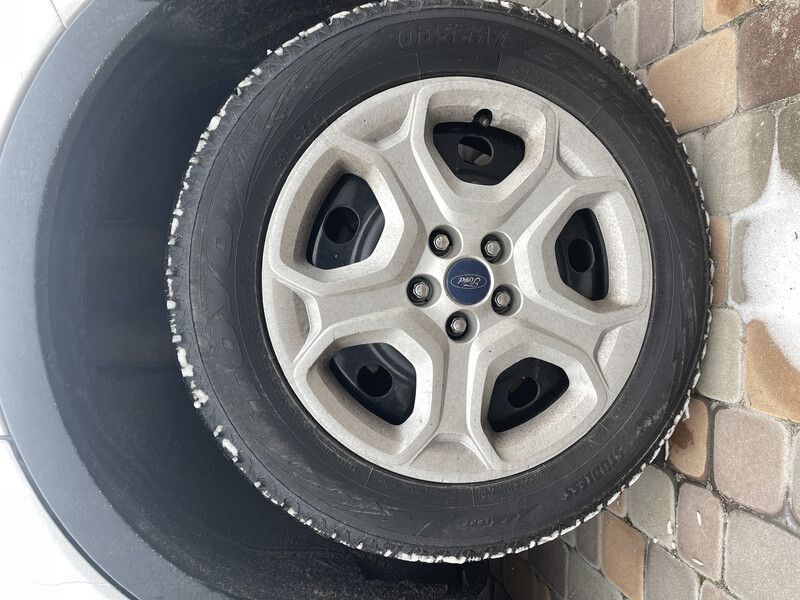 Колпаки на диски Ford Escape S 2017 Киев