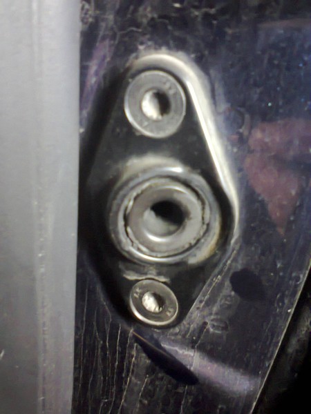 Ступорная пластина Volkswagen Caddy 3  2011 2.0 Дизель Макеевка