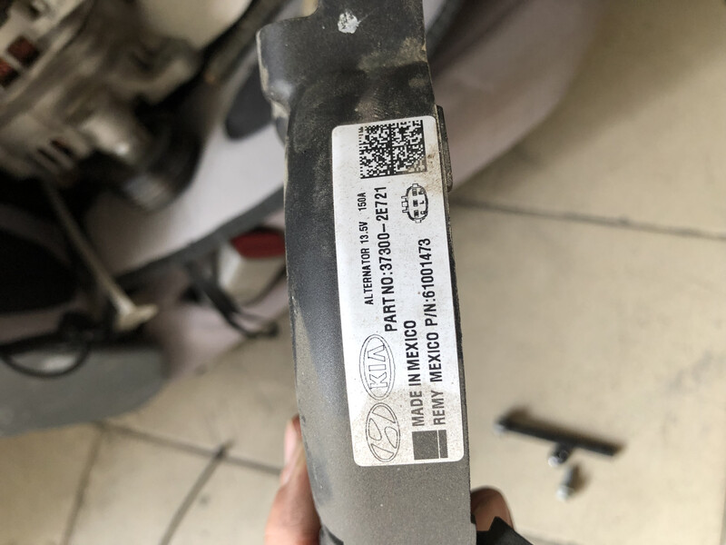 Генератор Kia Forte  2018 1.8 Бензин Киев