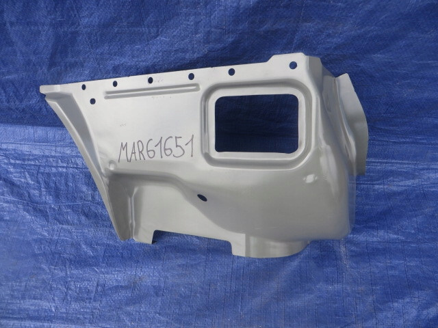 Задний левый угол Mercedes-Benz Vito  2005 2.2 Дизель Ужгород