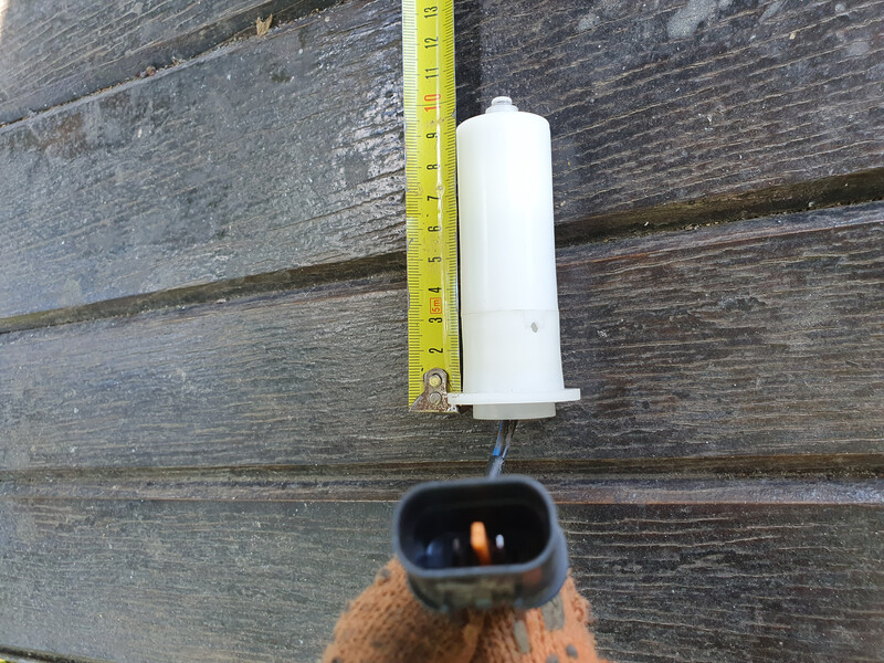 Датчик бачка омывающей жидкости Kia Sportage 2  2007 2.0 Дизель Полтава