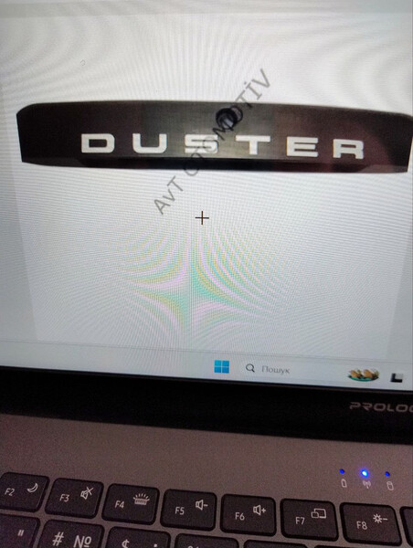 Накладка крышки багажника Renault Duster  2012 Киев