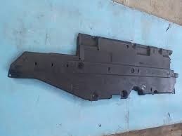 Антигравийная защита днища правая Mazda 6  2008 2.0 Бензин Николаев