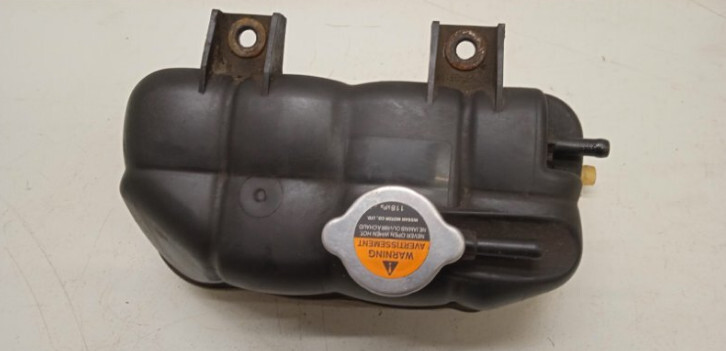 Расширительный бачок 217101LA1A   Nissan Patrol