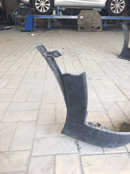 Губа переднього бампера 865124Z500   Hyundai Santa FE