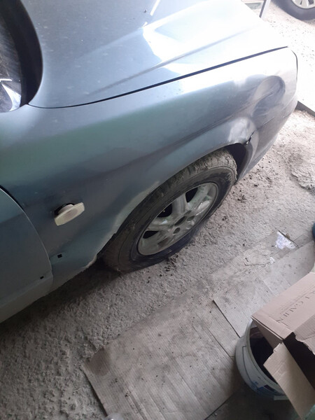 Крило Chevrolet Evanda  2005 2.0 Бензин Луцк