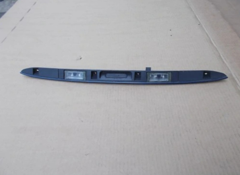 Задня планка підсвітки номера BMW X5 E53  2005 3.0 Дизель 