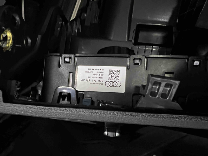 Блок управления светом Audi Q5 2021 г.  2.0 л бензин Киев