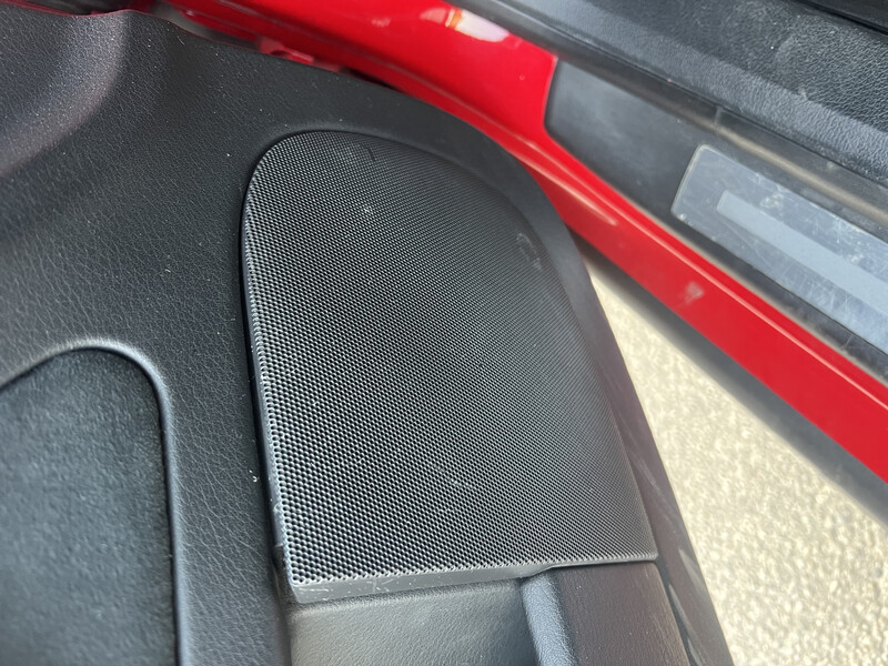 Решетка динамик в двери водителя Audi A4 B7  2006 1.8 Бензин Днепр