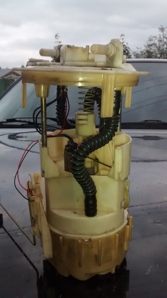 Топливный насос 82001301910   Renault Megane