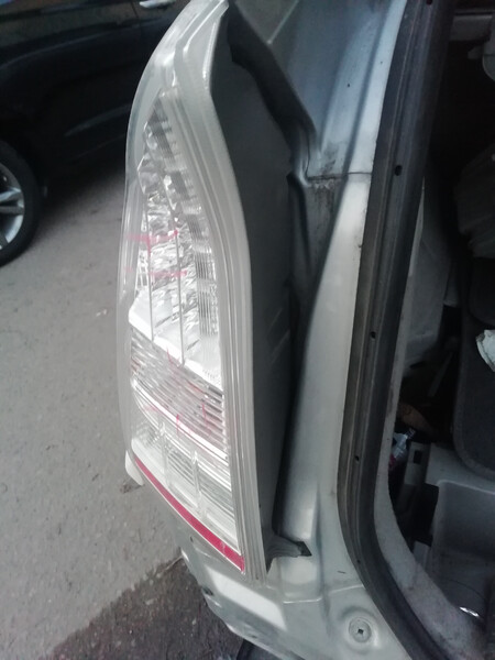 Накладка стопа Toyota Prius 30 хэтчбек 2014 г.  1.8 л гибрид Одесса