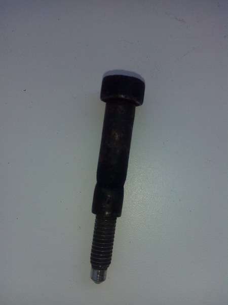 Болт крепления форсунки Opel Movano  2001 2.2 Дизель 