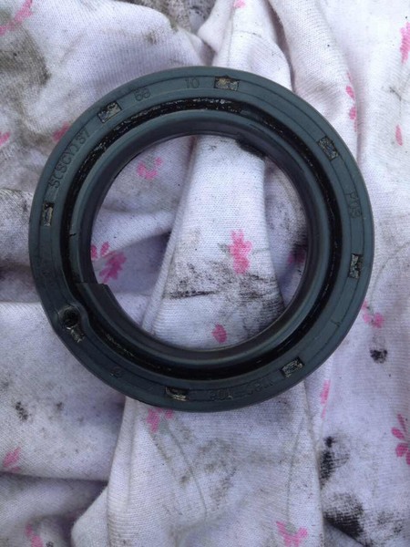 Сальник моста Hyundai Galloper  1993 2.5 Дизель 