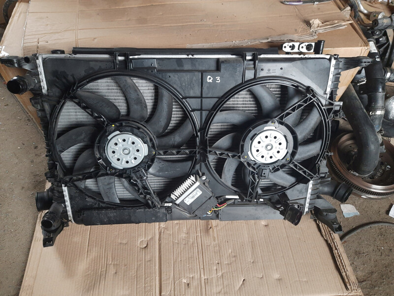 Вентилятор радиатора Audi Q3 PREMIUM PLUS 2017 г.  2.0 л бензин Киев