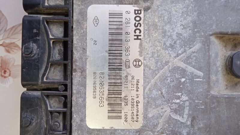 Электронный блок управления двигателем Renault Master 2007 г.  2.5 л дизель Ровно