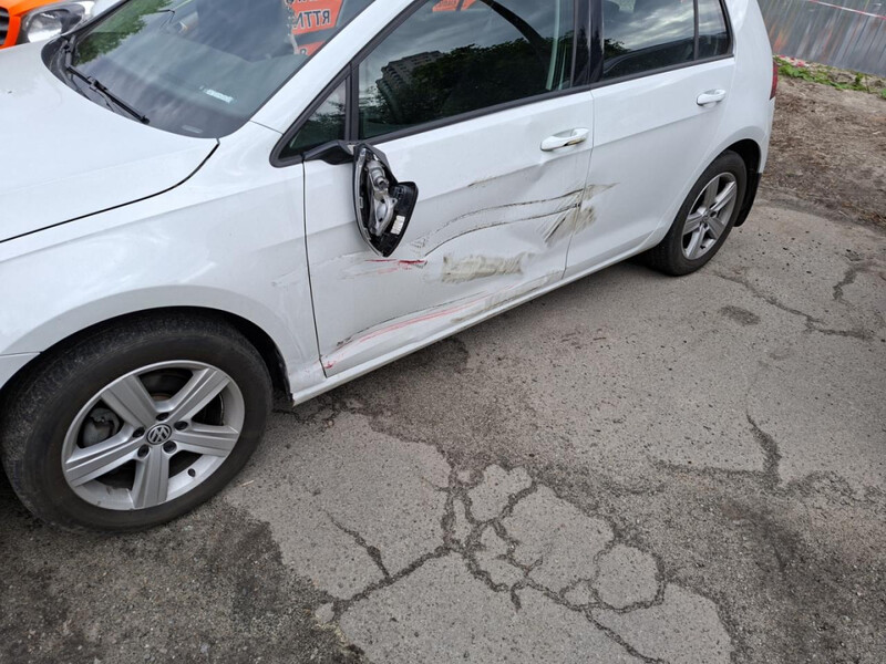 Двері передні 5G4831055AN   Volkswagen Golf