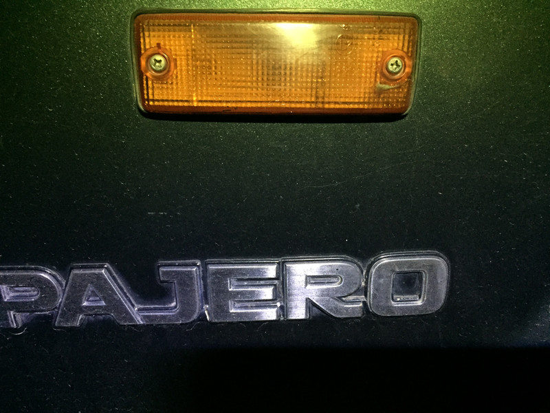 Повторитель поворота Mitsubishi Pajero  1989 универсал 2.5 Дизель Коломыя