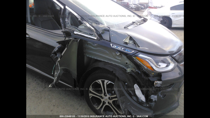 Форточка передняя права Chevrolet Bolt EV PREMIER 2017 хетчбек 60.0 Электро 