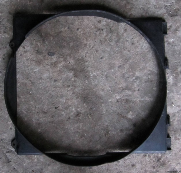 Диффузор вентилятора 4A0 121 207   Audi 100, Audi A6