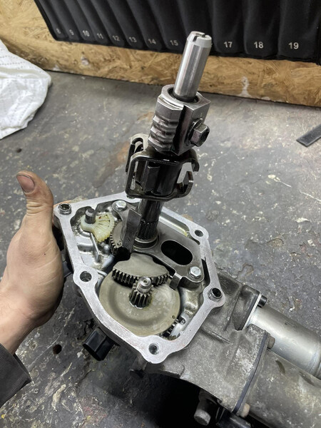 Актуатор перемикання передач Toyota Corolla E140  2009 1.6 Бензин 