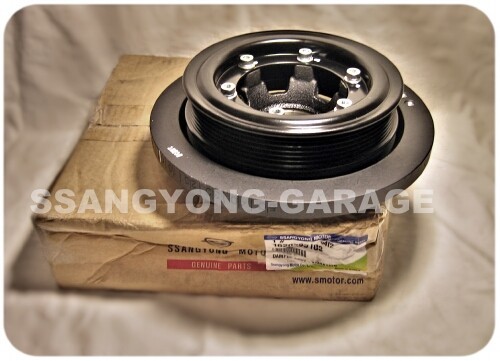 Шкив коленвала SSangYong Rexton  2003 3.2 Бензин Одесса