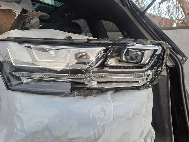Фара передняя Audi Q7 2018 г.  3.0 л бензин Винница