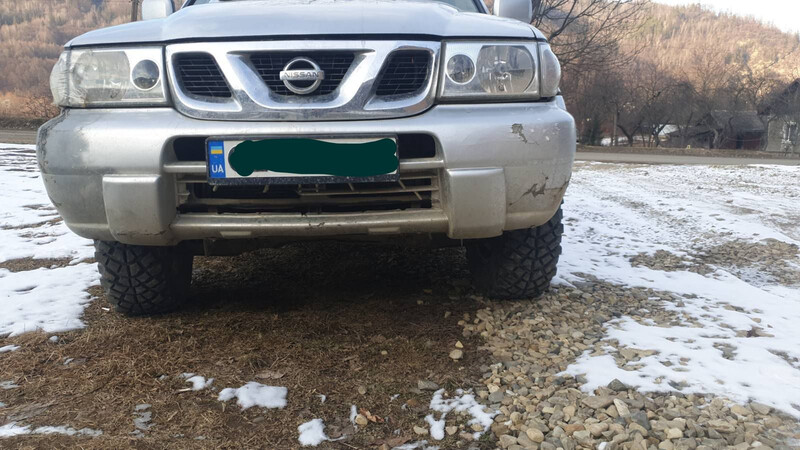 Передній бампер Nissan Terrano 2002 р.  Одеса
