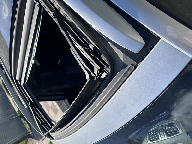 Панорама Renault Megane 3 универсал 2013 г.  1.5 л дизель Киев