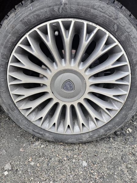 Колпак колеса ypsilon r16 Lancia Ypsilon хэтчбек 2012 г.  0.9 л бензин Днепр