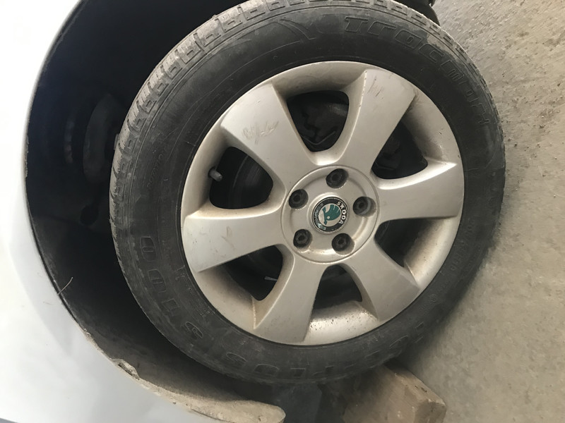 Диск литой Skoda Octavia A5  2010 универсал 2.0 Дизель Ужгород