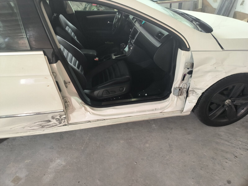 Петля двері Volkswagen Passat CC  2013 2.0 Бензин Бровари