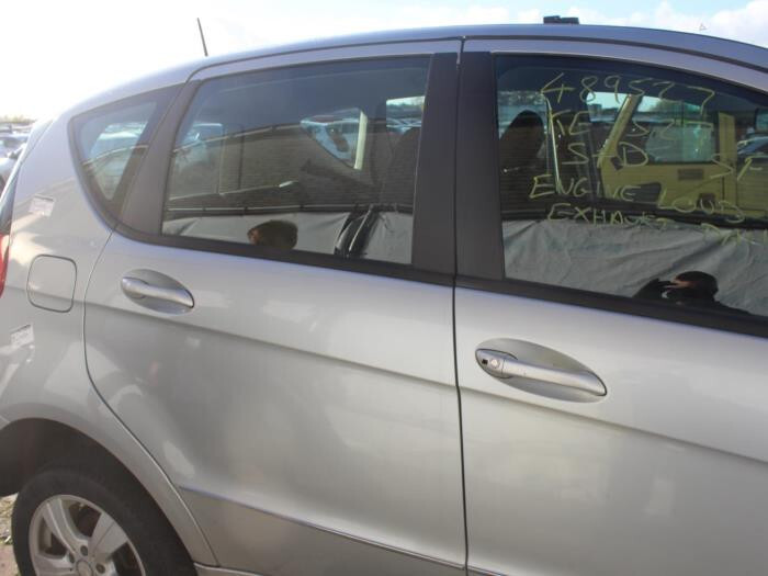 Дверь задняя правая голая Mercedes-Benz A-Class W169  2006 хэтчбек 1.5 Бензин Полтава