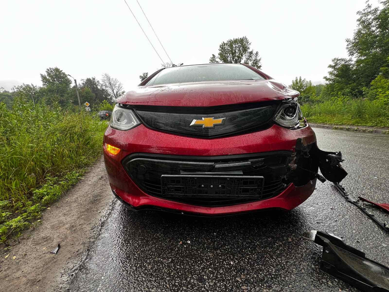 Стекло фары Chevrolet Bolt EV  2017 хэтчбек  Электро Харьков