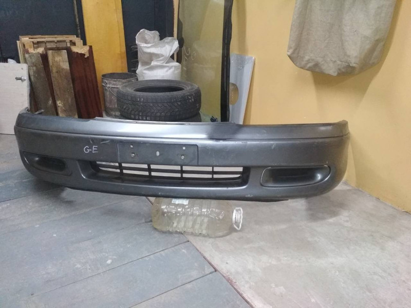 Передний бампер Mazda 626 GE 1993 2.0 Бензин Хмельницкий