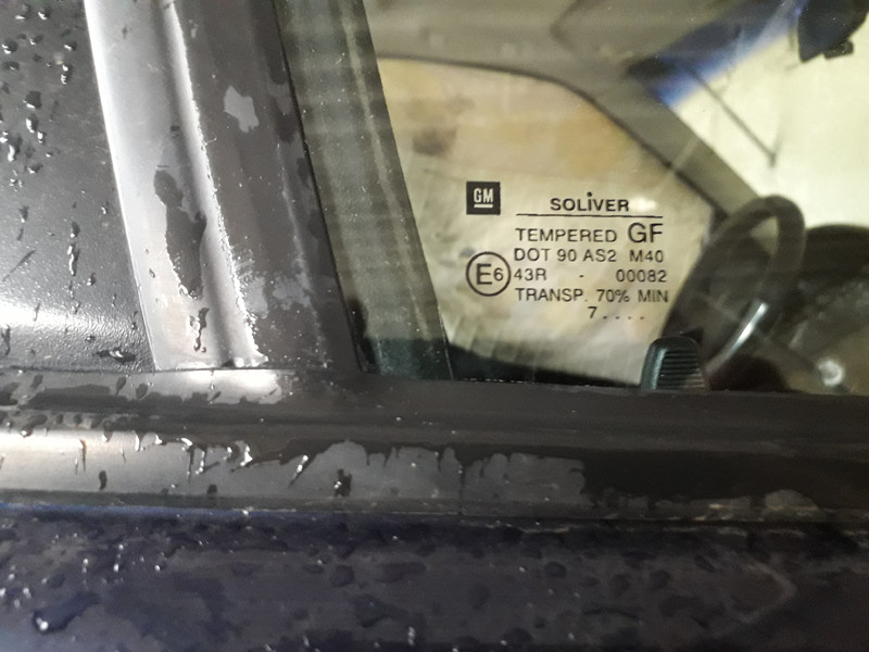 Стекло боковое переднее левое Opel Astra  1998 1.4 Бензин Северодонецк